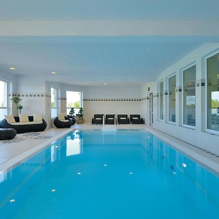 Hotel Godewind Thiessow Bagian luar foto
