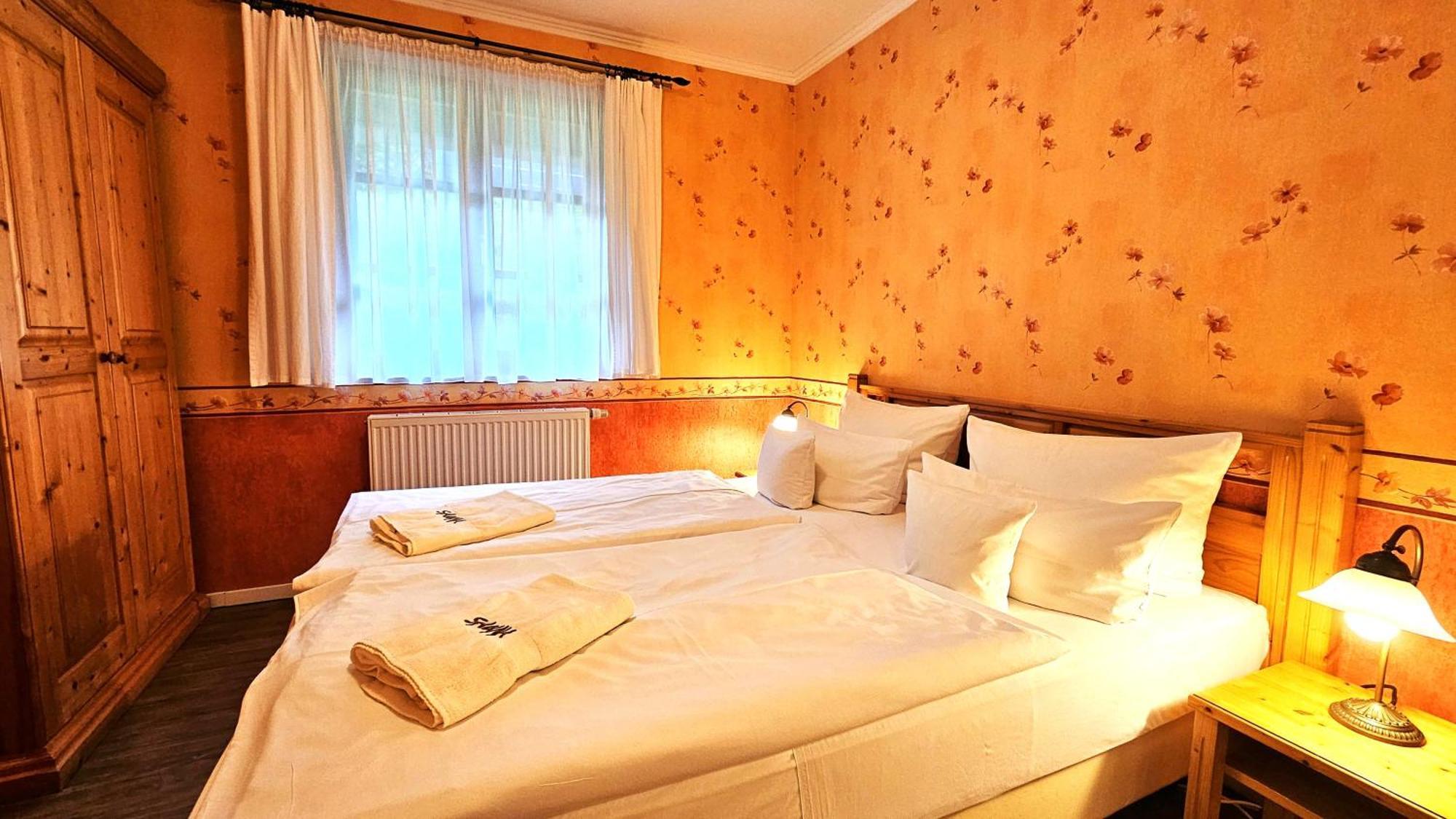 Hotel Godewind Thiessow Bagian luar foto