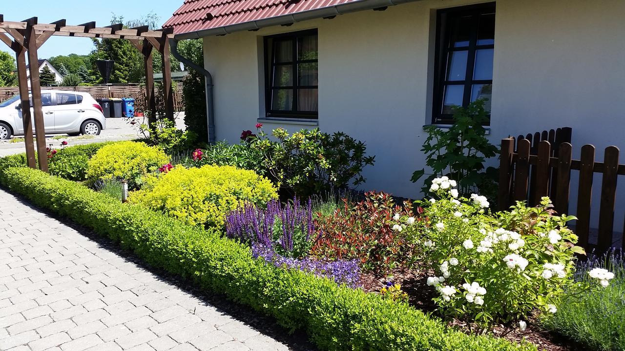Hotel Godewind Thiessow Bagian luar foto